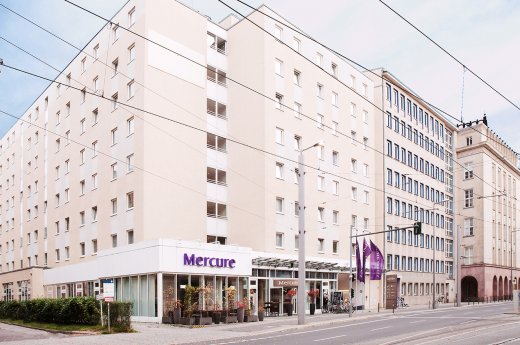 &copy; HOTEL MERCURE