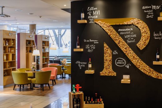 &copy; HOTEL MERCURE