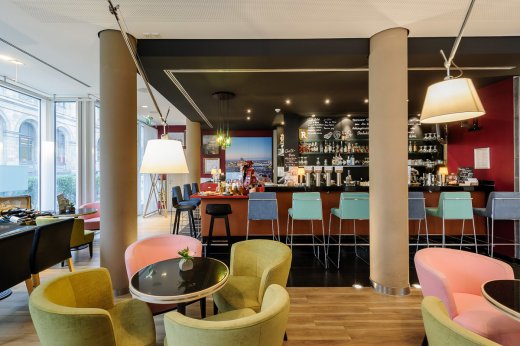 &copy; HOTEL MERCURE